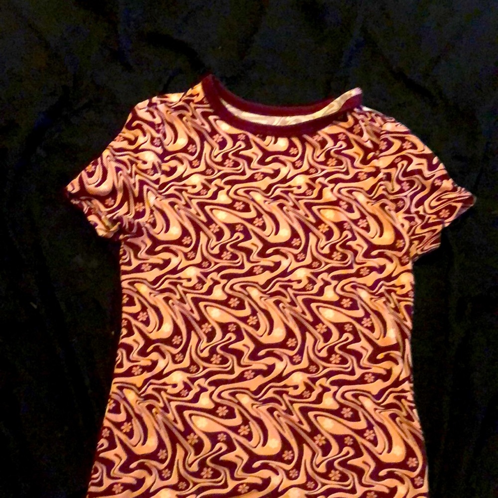 A long trippy shirt